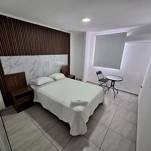 Budget King Room